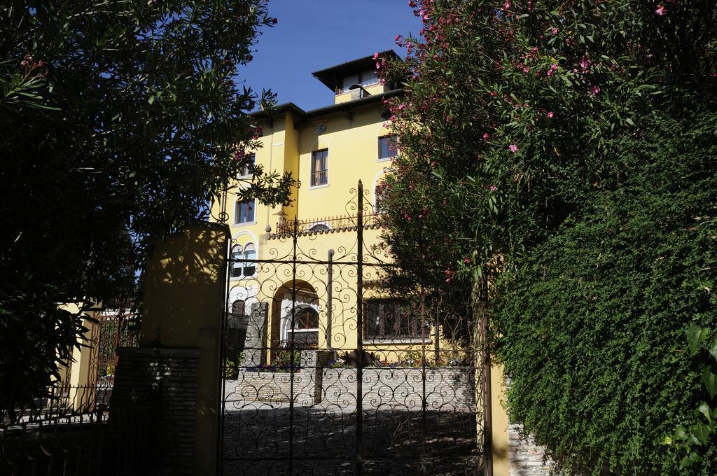 Villa Callas 16 Sirmione Bilik gambar